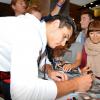 Florent Manaudou rencontre ses fans à La Defense, le 14 septembre 2013