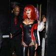 Carmen Electra sexy à Los Angeles pour une soirée d'Halloween