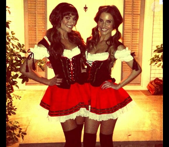 Lea Michele déguisée en bavaroise sexy pour Halloween