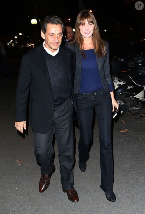 Exclusif - Nicolas Sarkozy et sa femme Carla Bruni-Sarkozy - Anniversaire de la mère de Nicolas Sarkozy qui fête ses 88 ans au restaurant 154 à Paris, le 11 octobre 2013.