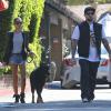 Nicole Richie, Joel Madden, leurs deux enfants Harlow et Sparrow et leur chien quittent la boutique Tom's Toys à Los Angeles. Le 3 novembre 2013.