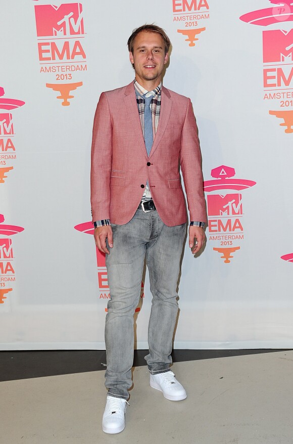 Armin Van Buuren lors des MTV Europe Music Awards au Ziggo Dome à Amsterdam, le 10 novembre 2013.