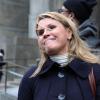 Geneviève Sabourin quitte le tribunal de New York le 12 novembre 2013 après son procès pour harcèlement qui l'oppose à l'acteur Alec Baldwin.