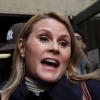 Geneviève Sabourin quitte le tribunal de New York le 12 novembre 2013 après son procès pour harcèlement qui l'oppose à l'acteur Alec Baldwin.