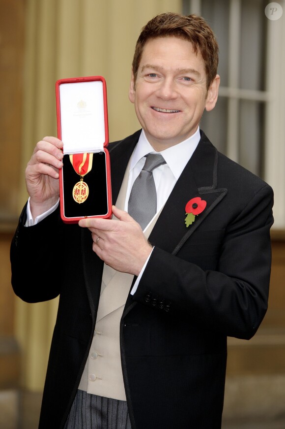 Kenneth Branagh fait chevalier à Buckingham Palace le 9 novembre 2012