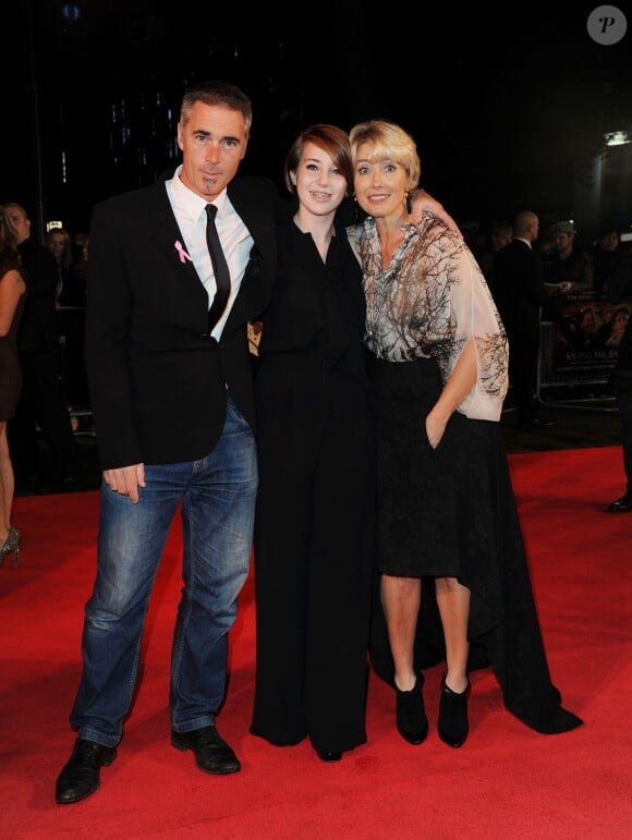 Greg Wise, Emma Thompson et leur fille Gaia Romilly Wise à Londres le 20 octobre 2013