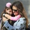 Katie Holmes accompagne sa fille Suri à l'école à New York. Le 1er octobre 2013