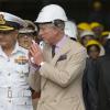 Le prince de Galles visitent les chantiers navals de Cochin, le 12 novembre 2013 en Inde