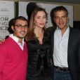 Brahim Asloum, Isabella Orsini (enceinte) et Steve Suissa lors de l'avant-première du film Victor "Young" Perez à Paris le 14 novembre 2013