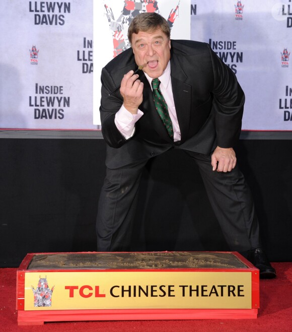 John Goodman lors de son hommage au Chinese Theater à Los Angeles le 14 novembre 2013