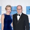 La princesse Charlene de Monaco et son mari le prince Albert II de Monaco au Diner de gala annuel de charité MONAA (Monaco Against Autism) au Sporting Club de Monaco. Le 15 Novembre 2013.