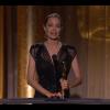 Angelina Jolie reçoit un Oscar d'honneur pour son engagement humanitaire, le samedi 16 novembre 2013 à Los Angeles, pour les 5e Governors Awards.