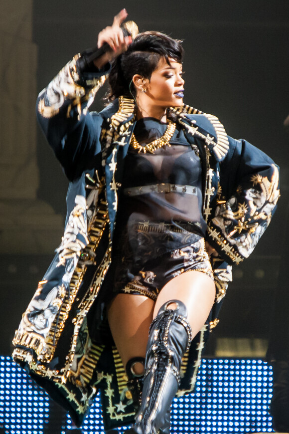 Rihanna en concert à Melbourne, le 30 septembre 2013