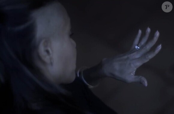 Jada Pinkett Smith dans le clip de "Stuck" de son groupe Wicked Wisdom, le 17 novembre 2013.