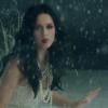 Katy Perry, royale, dans son nouveau clip "Unconditionally", dévoilé le 20 novembre 2013.