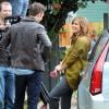 Jennifer Lopez et John Corbett sur le tournage de "The Boy Next Door" à Los Angeles, le 23 novembre 2013.