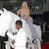 Lady Gaga arrive à la soirée  des "American Music Awards 2013" à Los Angeles, le 24 novembre 2013.
