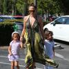 Jennifer Lopez et ses enfants Max et Emme à Calabasas, le 14 septembre 2013.