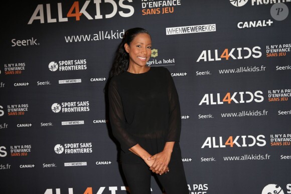 Christine Kelly le 20 novembre 2013 à Paris au dîner de gala en soutien à All4kids et Sports Sans Frontières au Shangri-La Hotel.