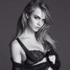 Cara Delevingne sera un des trois top models de la campagne publicitaire printemps-été 2014 de La Perla. La Londonienne de 21 ans a été photographiée par Mert Alas et Marcus Piggott.