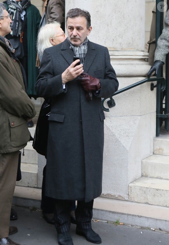 Jean-François Legaret aux obsèques de Lucien Neuwirth, ''père'' de la pilule contraceptive décédé le 26 novembre à 89 ans, célébrées vendredi 29 novembre 2013 en l'église Saint-François-de-Sales, dans le 17e arrondissement de Paris.
