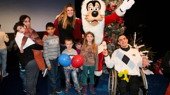 Sophie Thalmann et les actrices de Plus Belle La Vie fêtent Noël à Disney !