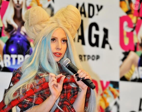 Lady Gaga présente son album "ARTPOP" à Tokyo, le 1er décembre 2013.