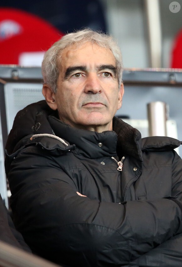 Raymond Domenech au Parc des Princes à Paris le 1er decembre 2013 lors du match entre le PSG et l'OL (4-0).