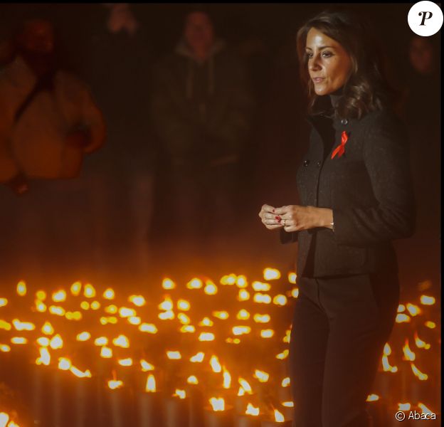 La princesse Marie a allumé un des cierges rendant hommage aux personnes décédées du sida après un concert spécial en l'église de la Trinité de Copenhague à l'occasion de la Journée mondiale de la lutte contre le sida, le 1er décembre 2013