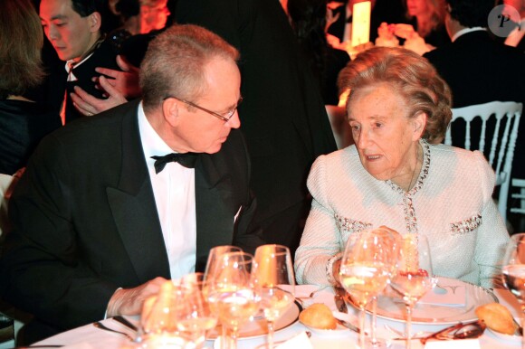 Renaud Donnedieu de Vabres et Bernadette Chirac au gala de la Fondation Mimi le 30 novembre 2013. 