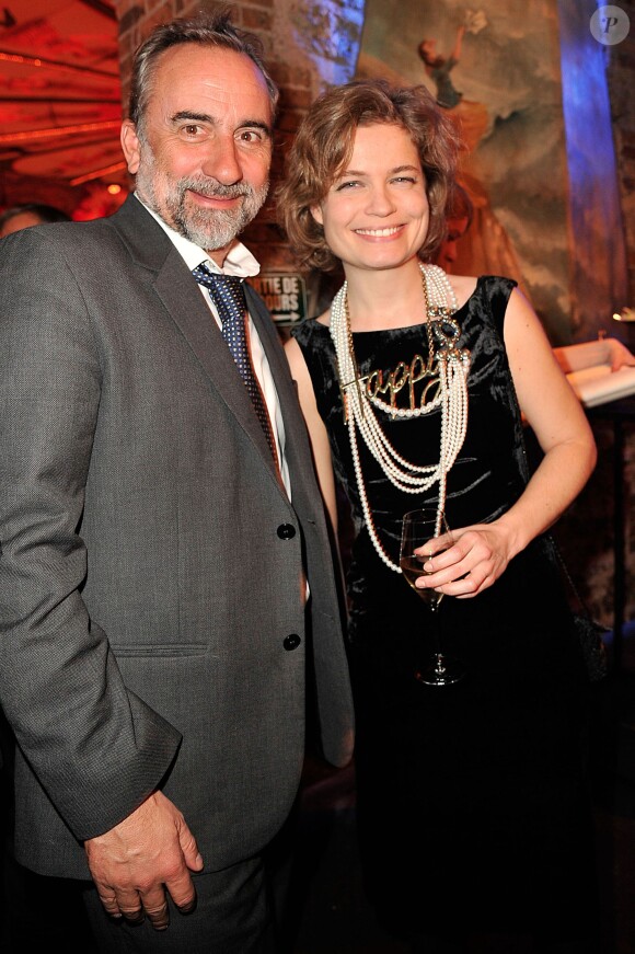 Antoine Duléry et Sarah Biasini au gala de la Fondation Mimi le 30 novembre 2013. 