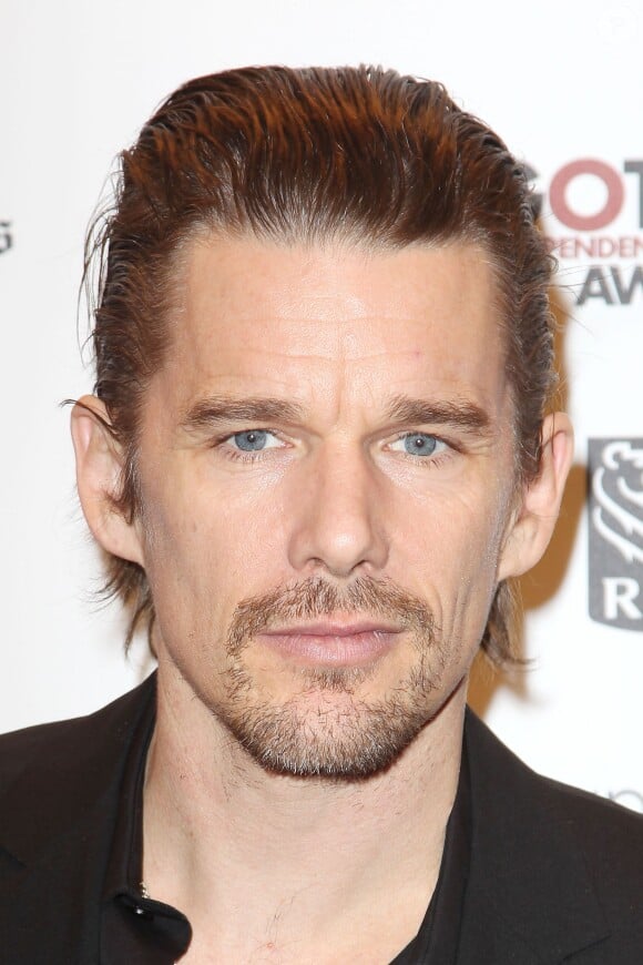 Ethan Hawke http://www.huffingtonpost.com/2013/12/03/orlando-bloom-lord-of-the-rings-confession-video_n_4376055.html?utm_hp_ref=entertainment