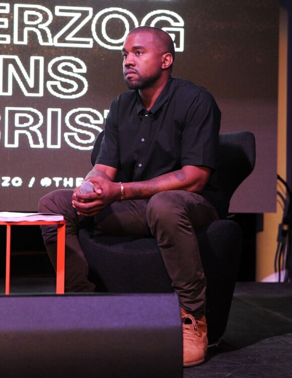 Kanye West lors du Design Dialogues N°6, présenté par le magazine Surface. Miami, le 4 décembre 2013.