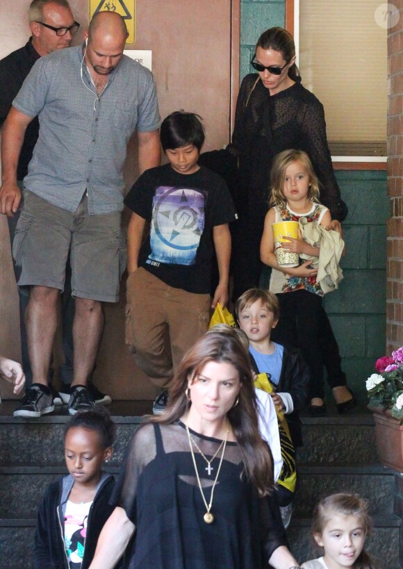 Angelina Jolie a emmené ses enfants voir la comédie musicale du Roi Lion à Sydney le 8 décembre 2013