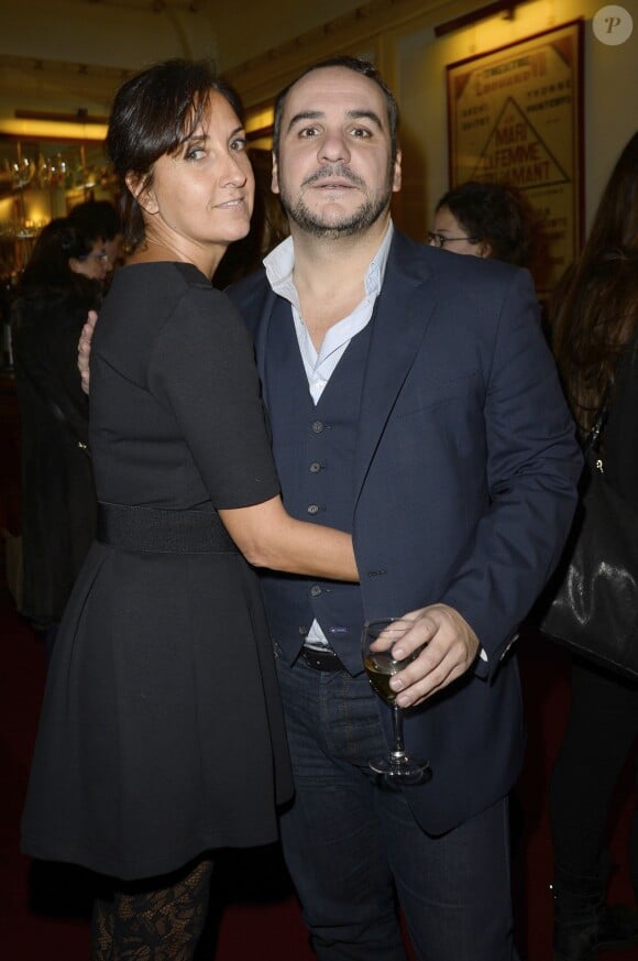 François-Xavier Demaison et sa femme Emmanuelle à la générale du nouveau spectacle de Francois-Xavier Demaison au Théâtre Edouard VII à Paris, le 10 décembre 2013.