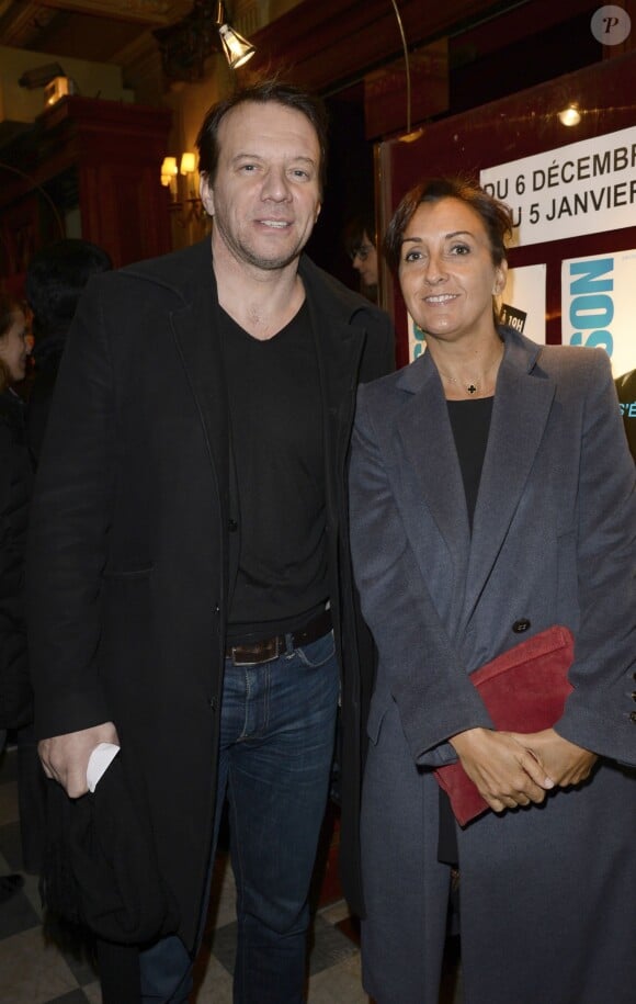 Samuel Le Bihan et Emmanuelle Demaison à la générale du nouveau spectacle de Francois-Xavier Demaison au Théâtre Edouard VII à Paris, le 10 décembre 2013.