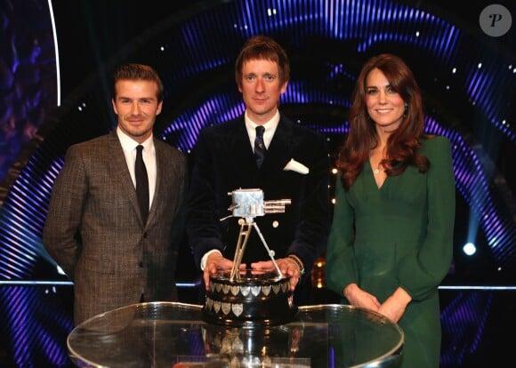 Bradley Wiggins entouré de David Beckham et Kate Middleton à l'ExCeL Arena de Londres, le 16 décembre 2012