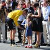 Bradley Wiggins, sa femme Catherine et ses enfants après sa victoire sur le Tour de France 2012, à Paris le 22 juillet 2012