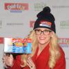 Jenny McCarthy participe à une collecte de nourriture pour Care to Feed the Hungry Canned Food Drive, à New York, le 12 decembre 2013.