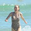 Naomi Watts éblouissante en maillot de bain une pièce sur la plage de Bondi Beach à Sydney en Australie le 16 décembre 2013.