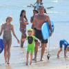 Naomi Watts et Liev Schreiber avec leurs fils Samuel et Alexander sur la plage de Bondi Beach à Sydney en Australie le 16 décembre 2013.