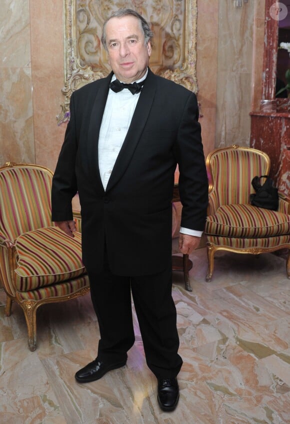 Paul-Loup Sulitzer lors de la soirée The Best Awards 2013 de Massimo Gargia aux Salons Hoche à Paris le 16 décembre 2013