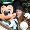 Laetitia Casta et l'indétrônable Mickey, a passé une délicieuse journée à Dineyland Paris le week-end du 14-15 décembre 2013