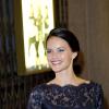 Sofia Hellqvist, compagne du prince Carl Philip de Suède, était invitée à la soirée spéciale en l'honneur des 70 ans de la reine Silvia, le 19 décembre 2013 au Théâtre Oscar à Stockholm.