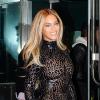 La chanteuse Beyoncé Knowles, sexy à son arrivée à l'Ecole des arts visuels de New York pour fêter la sortie de son nouvel album, Beyoncé. Le 21/12/2013
