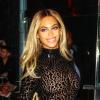 La chanteuse Beyoncé Knowles, sexy à son arrivée à l'Ecole des arts visuels de New York pour fêter la sortie de son nouvel album, Beyoncé. Le 21/12/2013