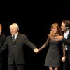 Muriel Robin, Guy Bedos, sa fille Victoria et son fils Nicolas - Dernier spectacle de Guy Bedos à l'Olympia, intitulé pour l'occasion "La der des der" à Paris. Le 23 décembre 2013.