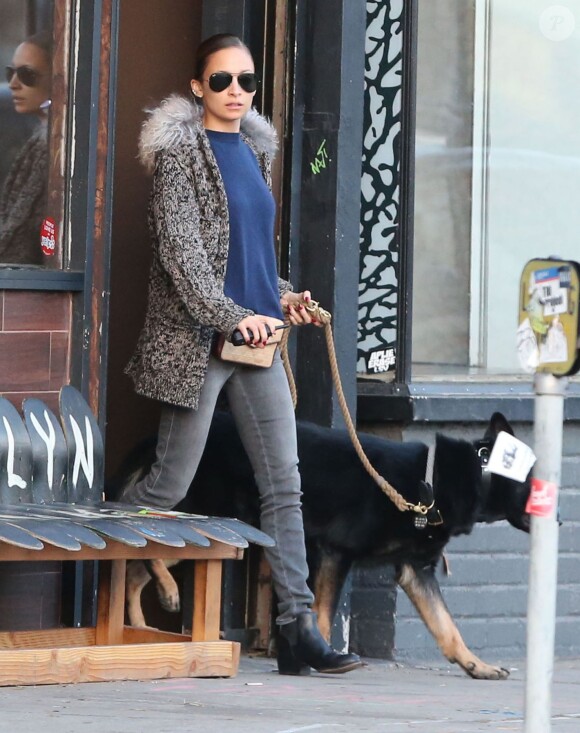 Exclusif - Nicole Richie dans les rues de West Hollywood, le 27 décembre 2013.