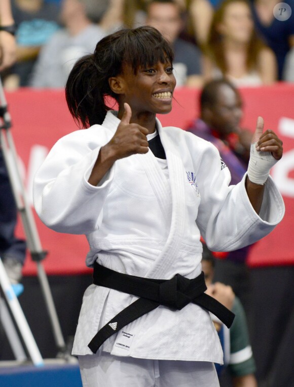 Priscilla Gneto après avoir décroché le bronze lors des JO de Londres le 29 juillet 2012