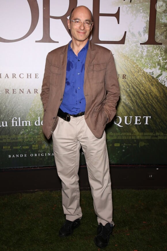 Bernard Werber lors de l'avant-première du film "Il était une forêt" sur les Champs-Elysées à Paris, le 5 novembre 2013